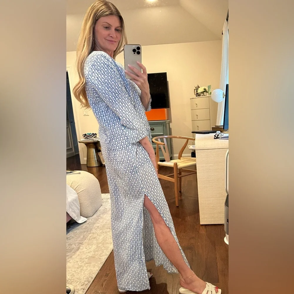 Dress - Picture 2 of 4